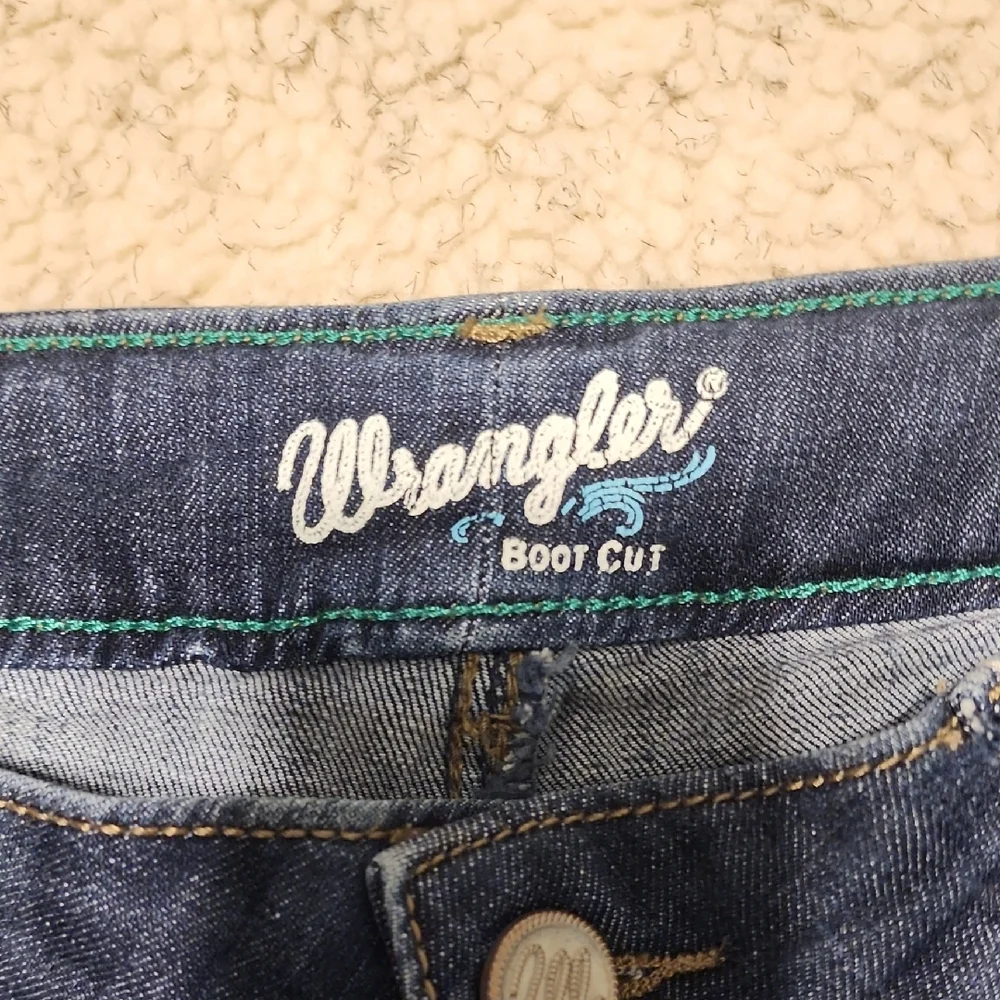 Wrangler Women's Indigo Boot Cut Jeans - Picture 2 of 9